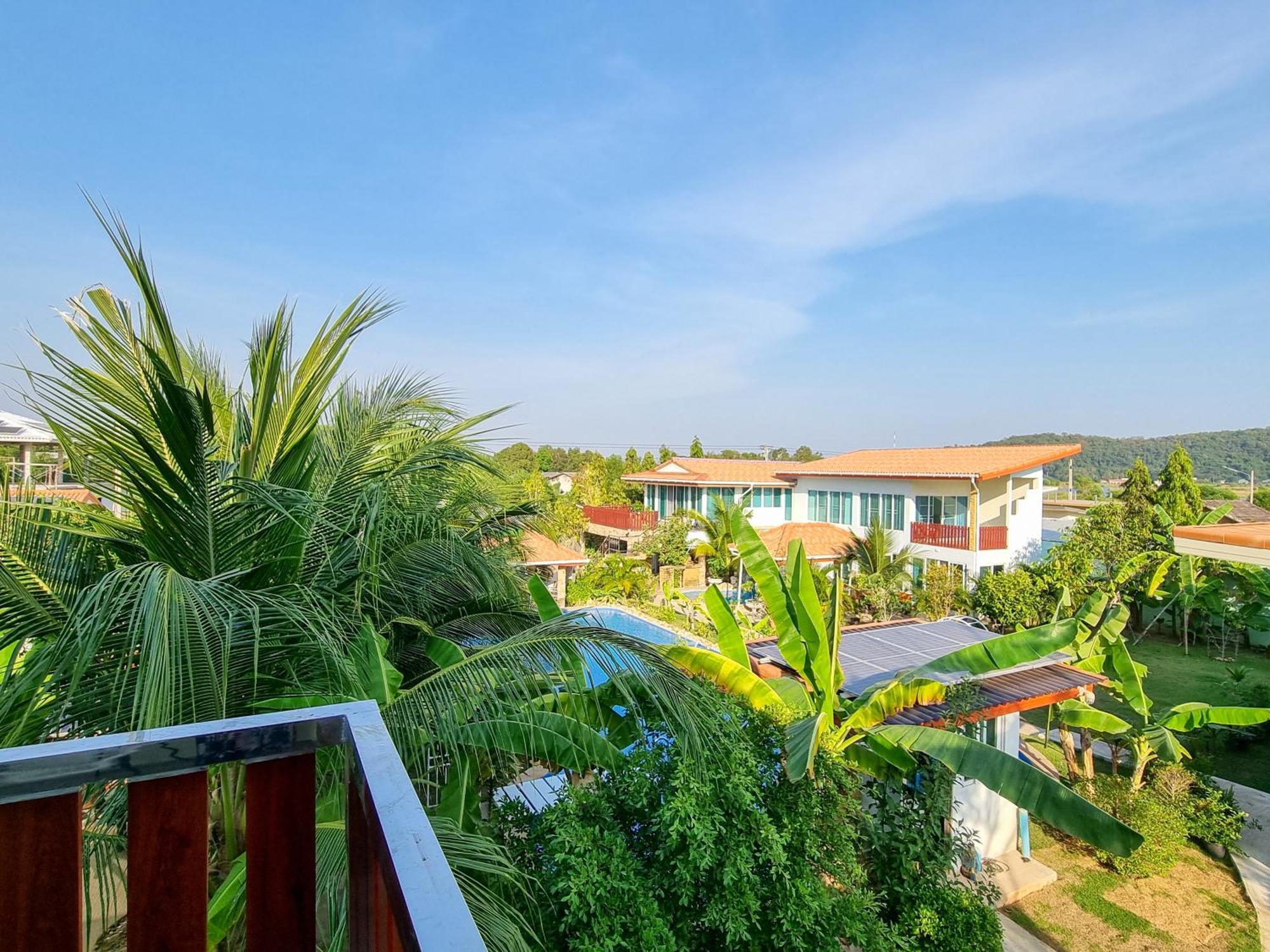 Tina'S Living Paradise II - Guesthouses With Private Pool, 5 Min To Beach Rayong Exterior foto